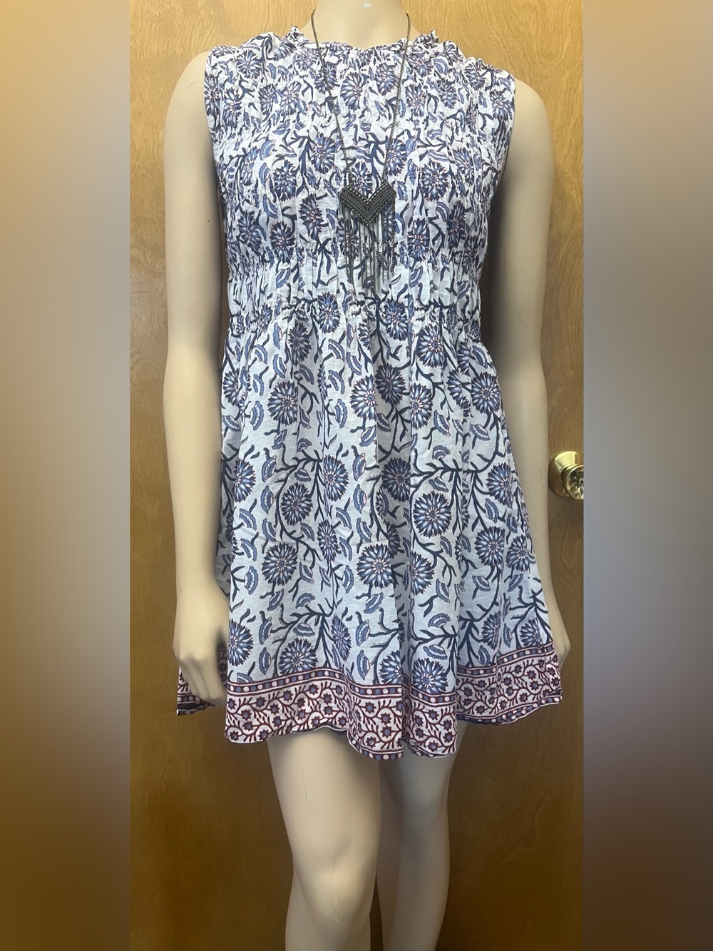 Velvet by Graham & Spencer "Marla" Block-Printed Cotton Dress, Like New - Picture 4 of 16